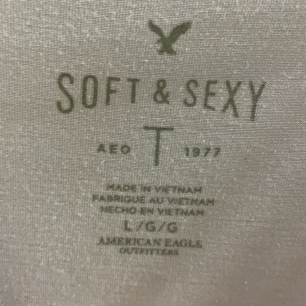 American eagle longsleeve soft